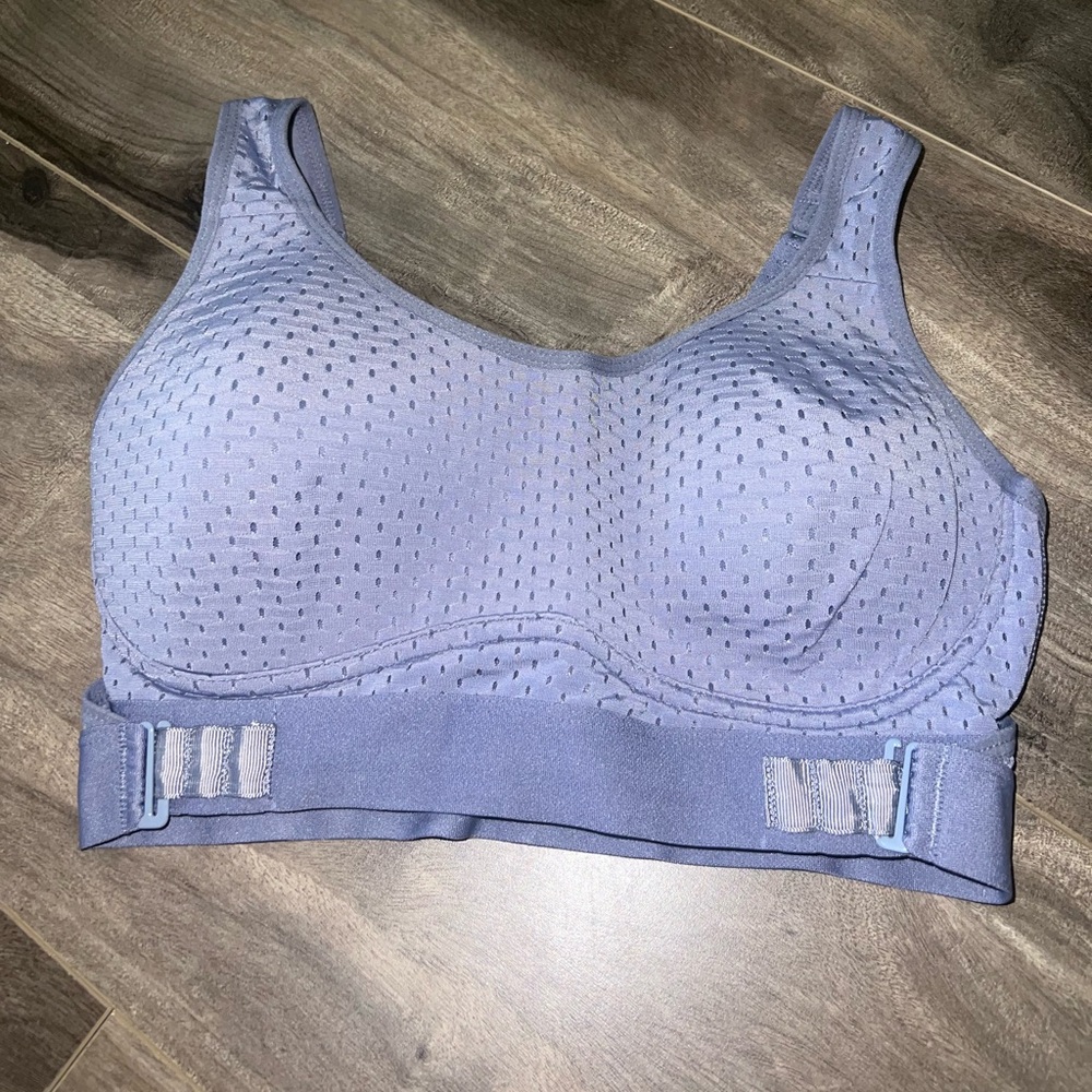 Layer 8 Lavender High Impact Sports Bra Size Small